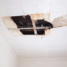 Water-Damaged Drywall: What Homeowners Should Do in the First 24 Hours Thumbnail